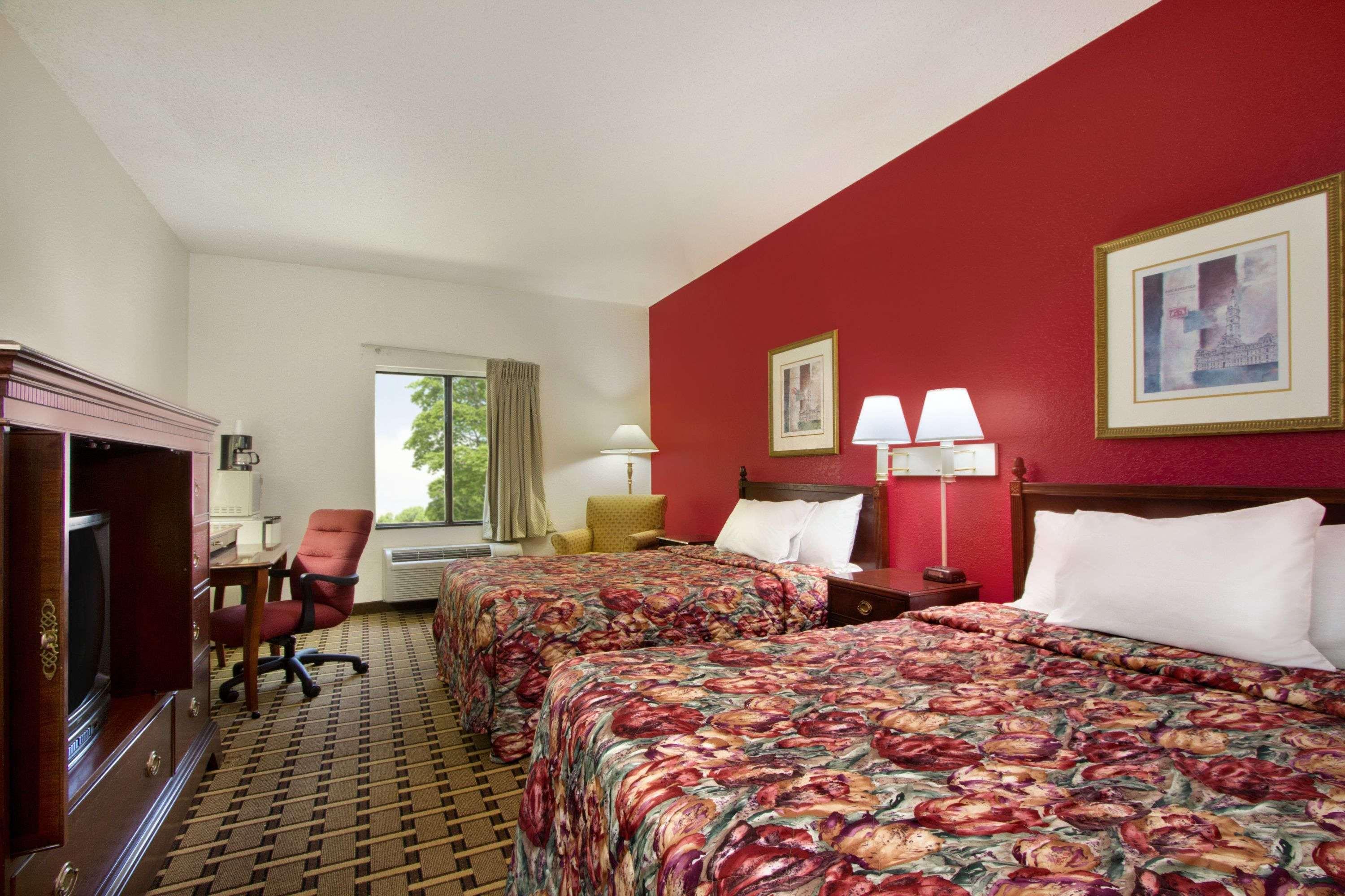 Days Inn By Wyndham Mauldin/Greenville Esterno foto