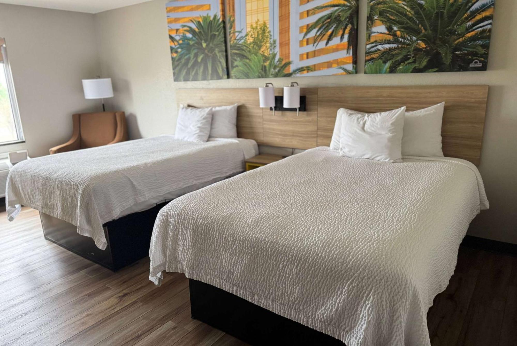 Days Inn By Wyndham Mauldin/Greenville Esterno foto