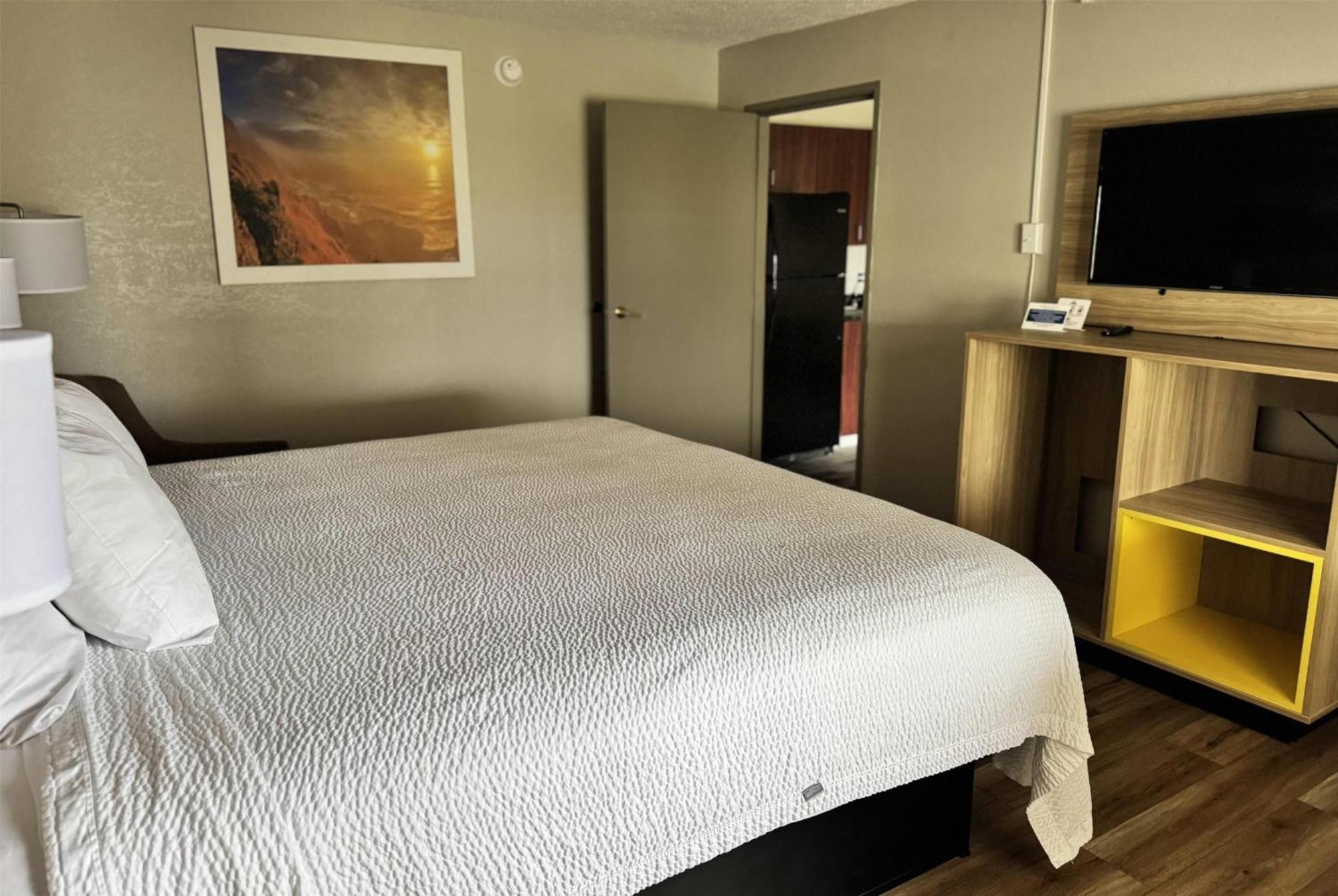 Days Inn By Wyndham Mauldin/Greenville Esterno foto