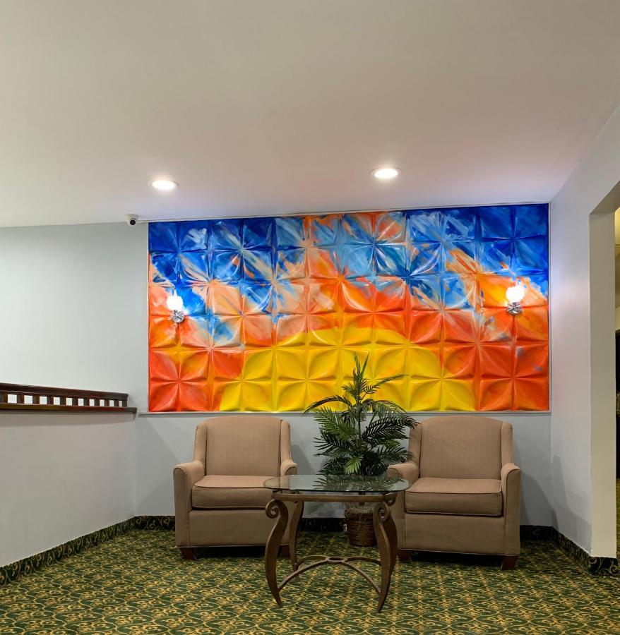 Days Inn By Wyndham Mauldin/Greenville Esterno foto